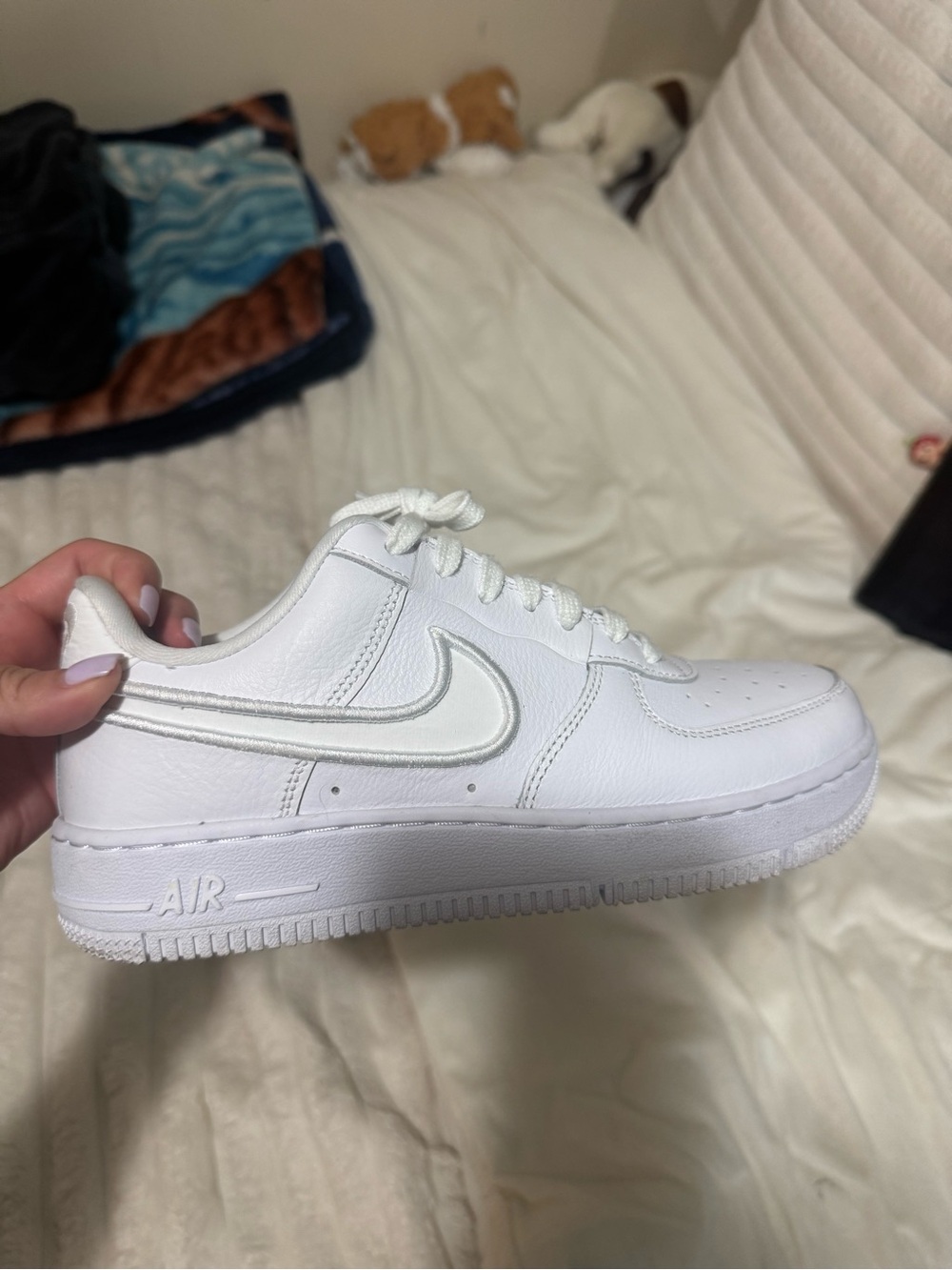 NikeWhite Leather Swoosh Sneakers 6.5